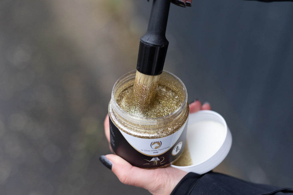 Excellent Horse Hi Gloss Glitter Hoof Polish Gold 150 ml